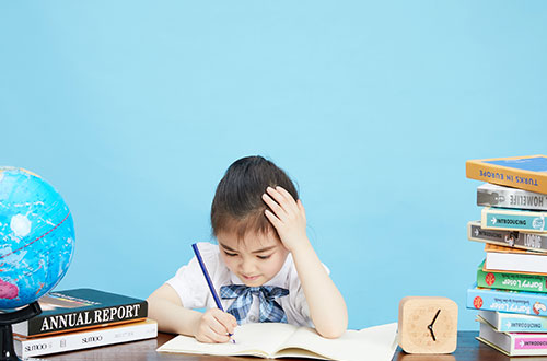 張家口新世紀職業學校每年都有補助是真的嗎？學校的幼師專業怎么樣？
