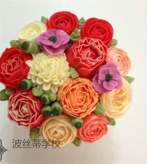 煙臺波斯蒂糕點培訓學校韓式裱花班開班啦！趕快來圍觀！