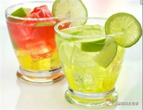 煙臺波絲蒂學校7月22日時尚冰品冷飲咖啡班開課啦！